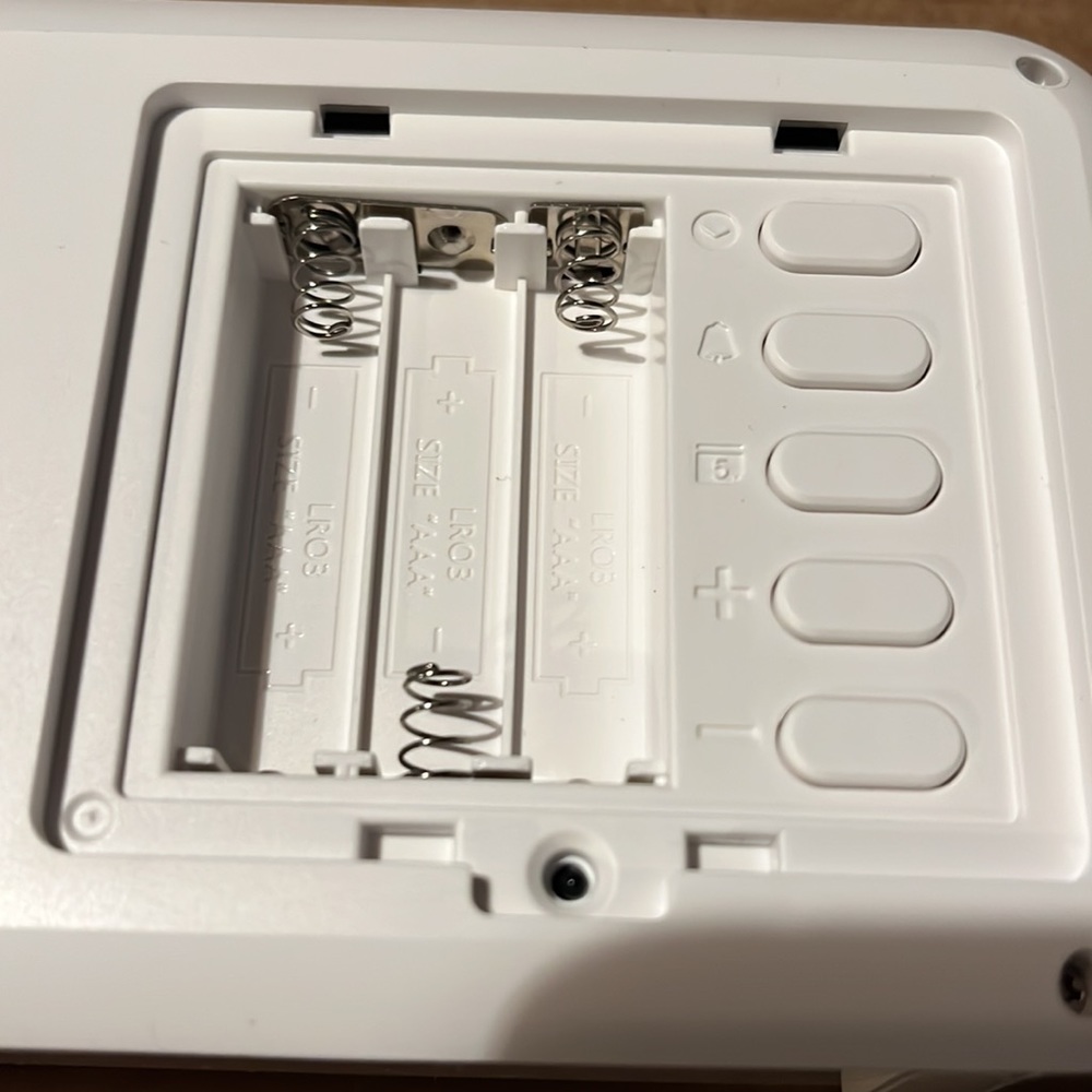 Projection alarm clock. - Picture 7 of 7